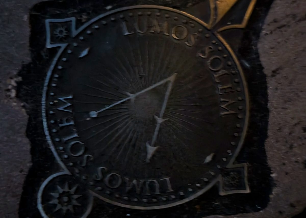 Lumos Solem medallion set into the pavement